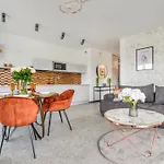 Plaza 302 Z Widokiem Na Morze-perlowa Przystan *