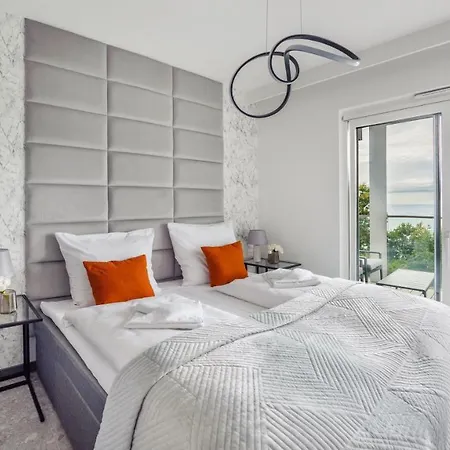 Plaza 302 Z Widokiem Na Morze-perlowa Przystan 아파트 시아노제티