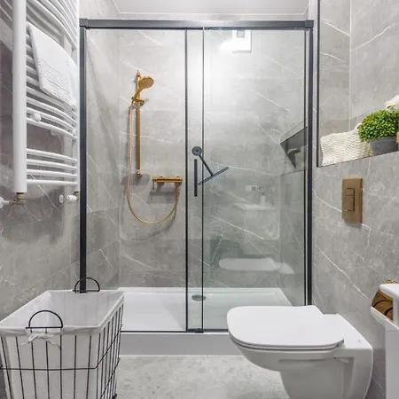 Plaza 302 Z Widokiem Na Morze-perlowa Przystan 시아노제티