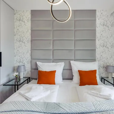 Plaza 302 Z Widokiem Na Morze-perlowa Przystan 아파트 시아노제티