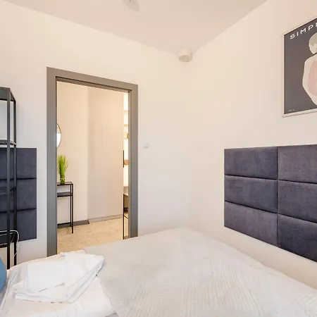 Plaza 302 Z Widokiem Na Morze-perlowa Przystan Appartamento